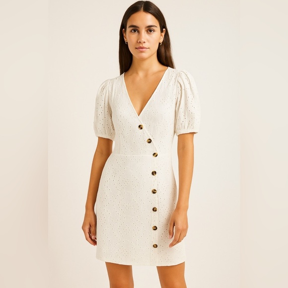 Moon River Women’s White Eyelet Summer Dress Puff Sleeve Button Front Size L - Picture 1 of 4